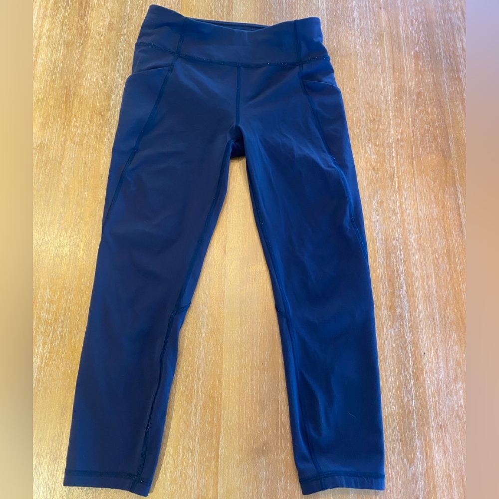 Lululemon Navy Cropped Leggings